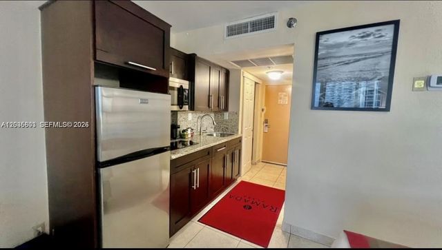 19201 Collins Avenue 942, Sunny Isles Beach, FL 33160