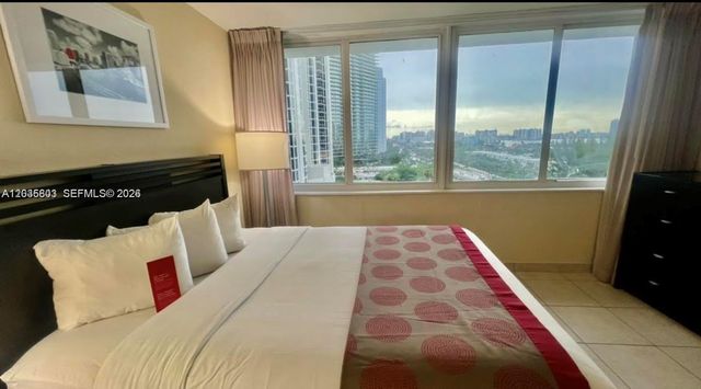 19201 Collins Avenue 942, Sunny Isles Beach, FL 33160
