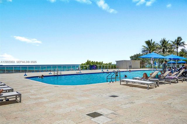 19201 Collins Avenue 942, Sunny Isles Beach, FL 33160