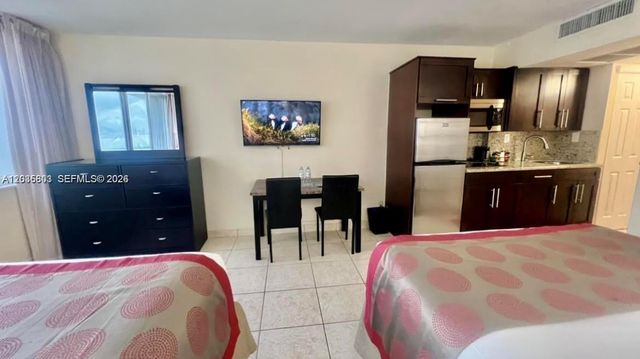 19201 Collins Avenue 942, Sunny Isles Beach, FL 33160