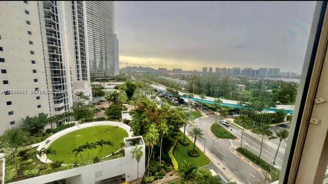 19201 Collins Avenue 942, Sunny Isles Beach, FL 33160