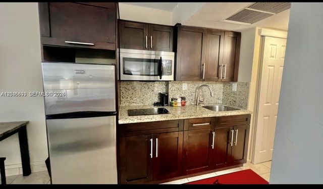 19201 Collins Avenue 942, Sunny Isles Beach, FL 33160