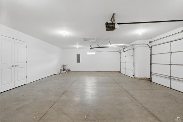 4385 Glen View, Manhattan, KS 66502