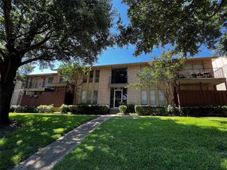5826 Sandhurst Lane C, Dallas, TX 75206