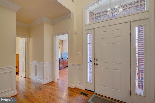 7690 OAK FIELD CT, Springfield, VA 22153