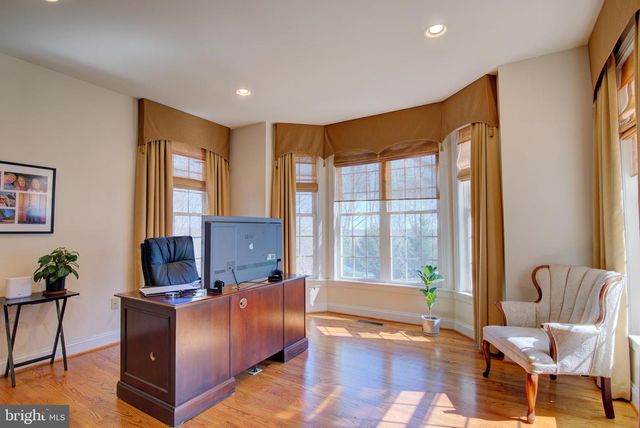 7690 OAK FIELD CT, Springfield, VA 22153