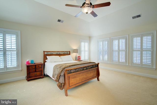 7690 OAK FIELD CT, Springfield, VA 22153