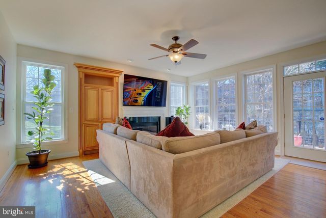 7690 OAK FIELD CT, Springfield, VA 22153