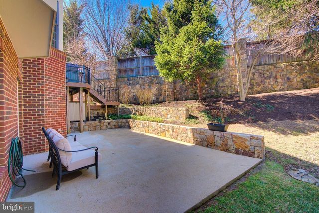 7690 OAK FIELD CT, Springfield, VA 22153