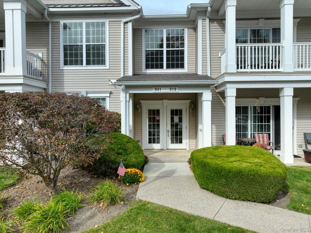 919 Saratoga Lane, Fishkill, NY 12524
