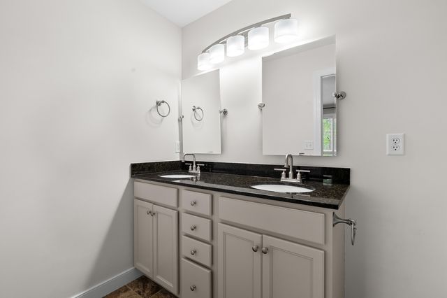 1382 Darlington Trail, Oshtemo Twp, MI 49009