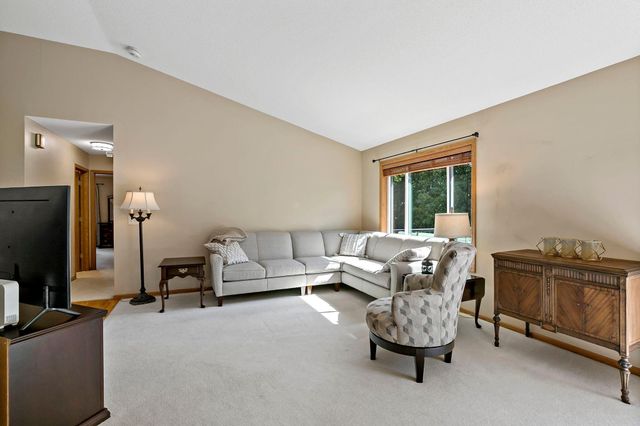 9800 Evergreen Avenue N, Brooklyn Park, MN 55443