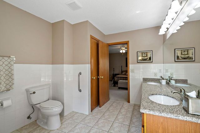 9800 Evergreen Avenue N, Brooklyn Park, MN 55443
