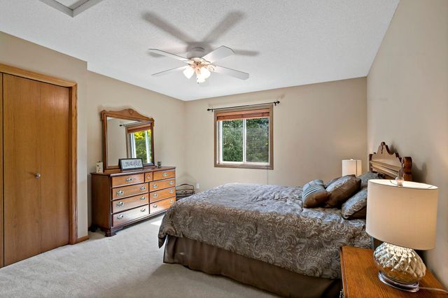 9800 Evergreen Avenue N, Brooklyn Park, MN 55443