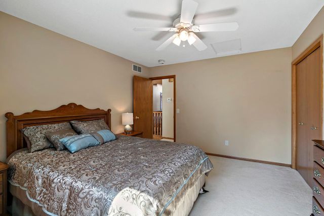 9800 Evergreen Avenue N, Brooklyn Park, MN 55443