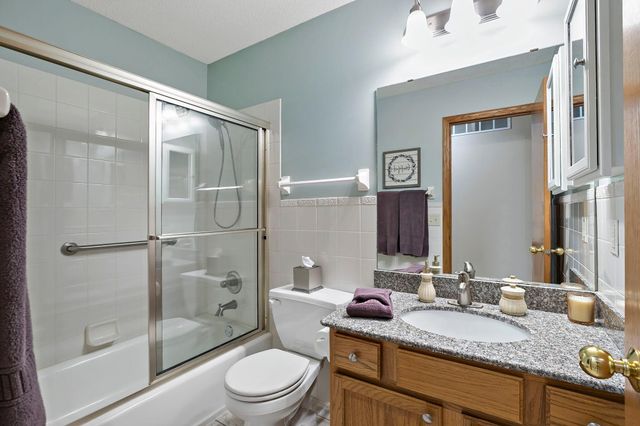 9800 Evergreen Avenue N, Brooklyn Park, MN 55443