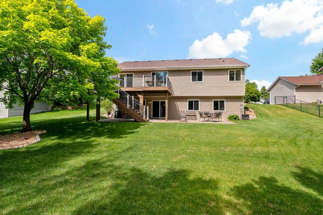 9800 Evergreen Avenue N, Brooklyn Park, MN 55443