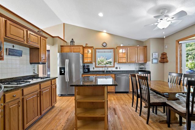 9800 Evergreen Avenue N, Brooklyn Park, MN 55443