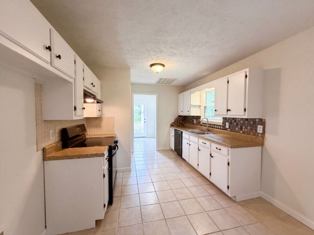 7502 Lone Eagle Dr, Murfreesboro, TN 37128