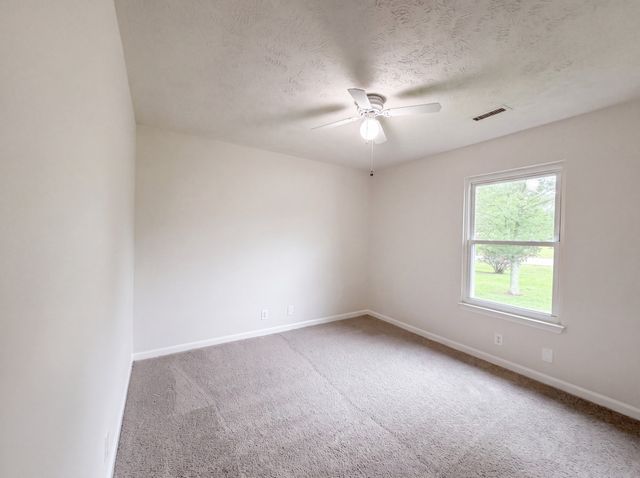 7502 Lone Eagle Dr, Murfreesboro, TN 37128