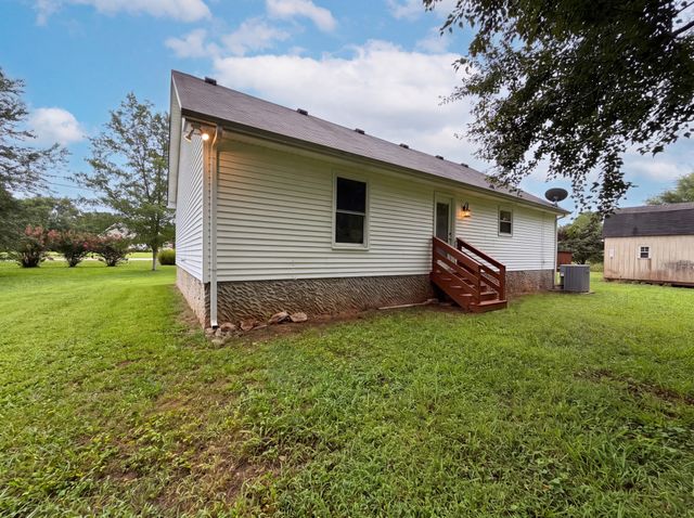 7502 Lone Eagle Dr, Murfreesboro, TN 37128