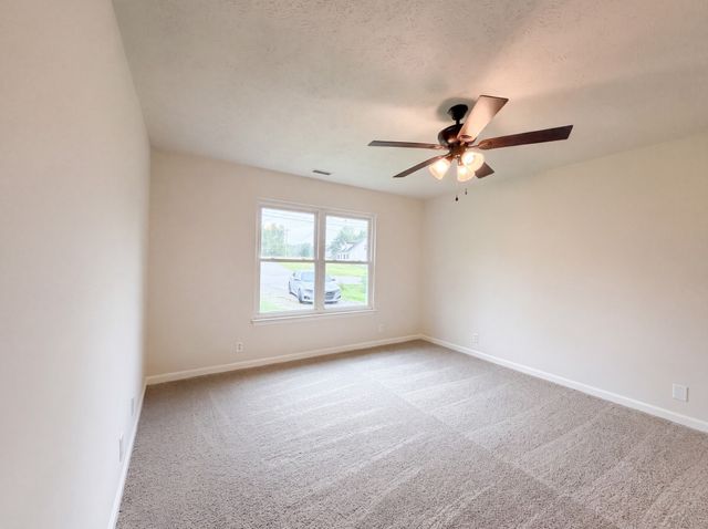 7502 Lone Eagle Dr, Murfreesboro, TN 37128