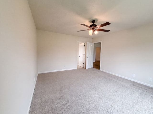 7502 Lone Eagle Dr, Murfreesboro, TN 37128