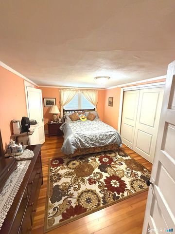 33 Chestnut Grove Road, Watertown, CT 06795
