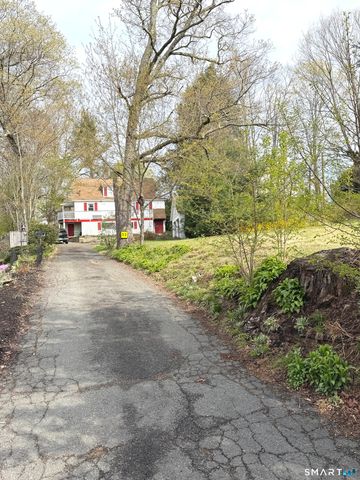33 Chestnut Grove Road, Watertown, CT 06795