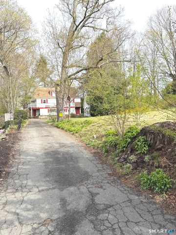 33 Chestnut Grove Road, Watertown, CT 06795