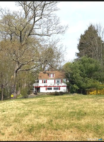 33 Chestnut Grove Road, Watertown, CT 06795