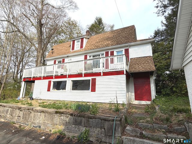33 Chestnut Grove Road, Watertown, CT 06795