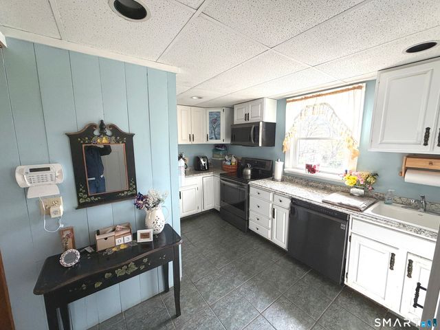 33 Chestnut Grove Road, Watertown, CT 06795