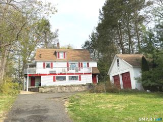 33 Chestnut Grove Road, Watertown, CT 06795
