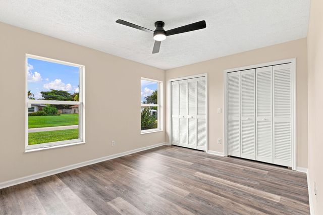 165 SW Hawthorne Circle, Port St. Lucie, Port St Lucie, FL 34953