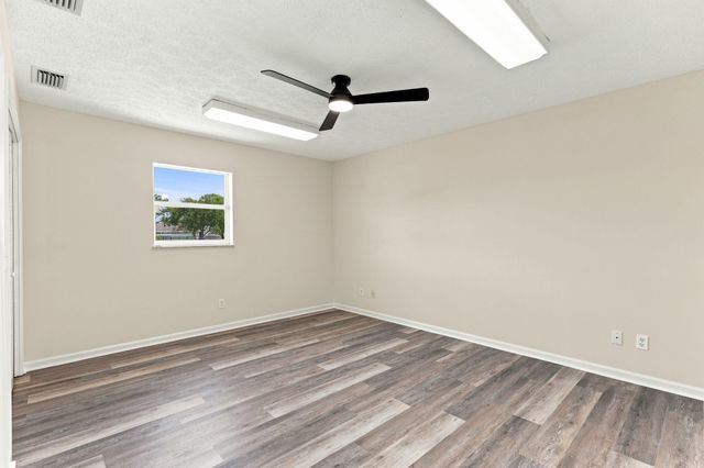 165 SW Hawthorne Circle, Port St. Lucie, Port St Lucie, FL 34953