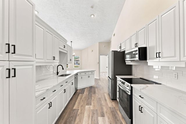 165 SW Hawthorne Circle, Port St. Lucie, Port St Lucie, FL 34953