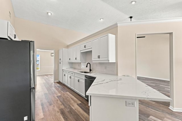 165 SW Hawthorne Circle, Port St. Lucie, Port St Lucie, FL 34953