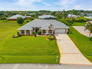 165 SW Hawthorne Circle, Port St. Lucie, Port St Lucie, FL 34953