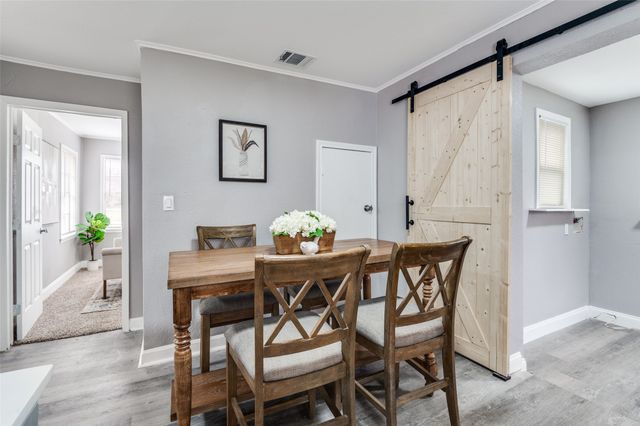 421 W 8th Street, Lancaster, TX 75146