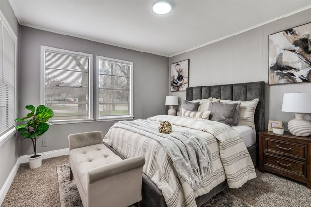 421 W 8th Street, Lancaster, TX 75146