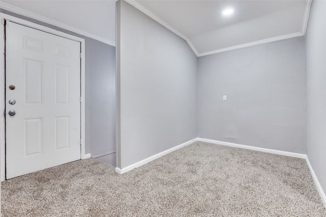 421 W 8th Street, Lancaster, TX 75146