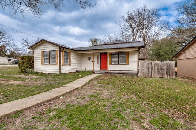 421 W 8th Street, Lancaster, TX 75146