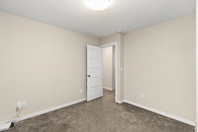2505 Park Ridge Drive, Granger, IA 50109