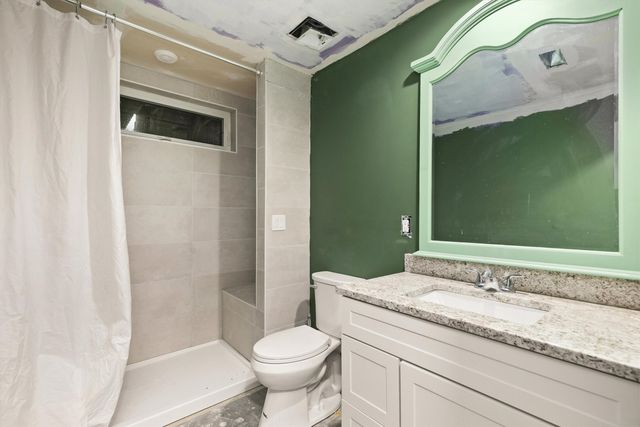 2505 Park Ridge Drive, Granger, IA 50109