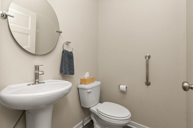 2505 Park Ridge Drive, Granger, IA 50109