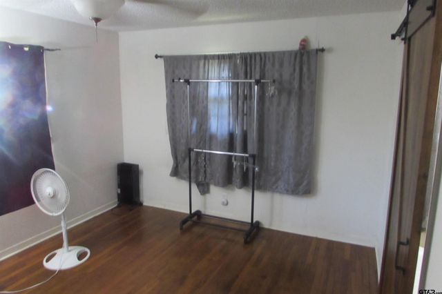 1714 E 1st st, Mt Pleasant, TX 75455