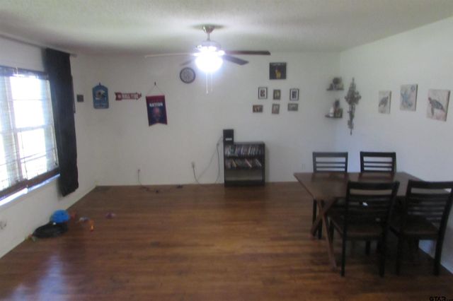 1714 E 1st st, Mt Pleasant, TX 75455