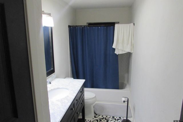 1714 E 1st st, Mt Pleasant, TX 75455