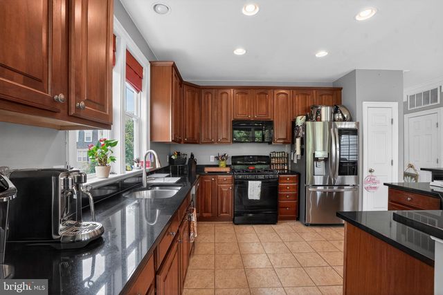 42990 MILL RACE TER, Leesburg, VA 20176